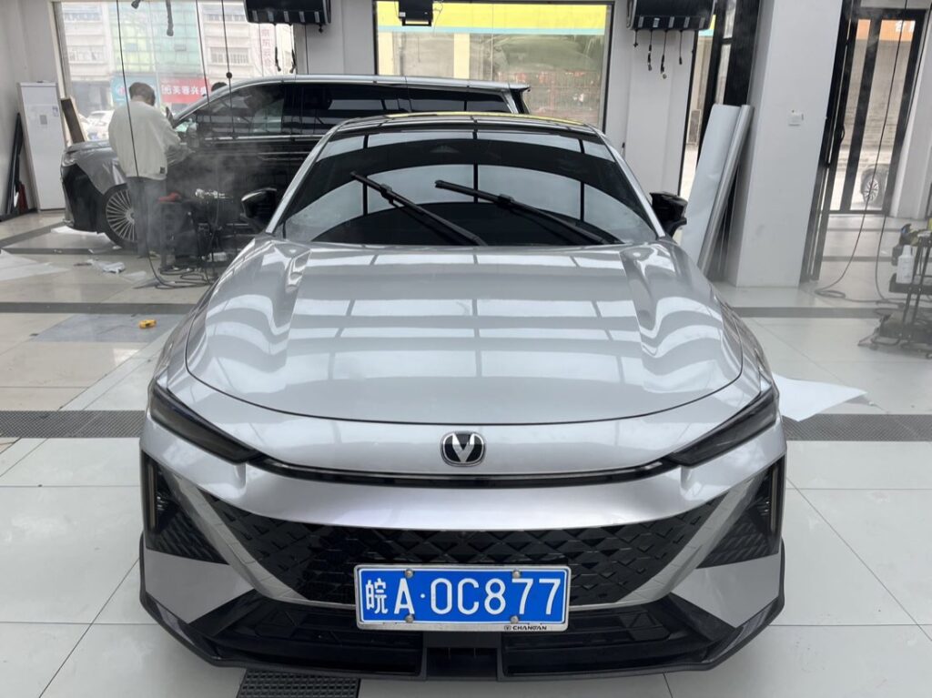 长安 UNI-VGT 银施工实拍图 2