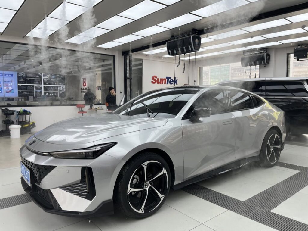 长安 UNI-VGT 银施工实拍图 4