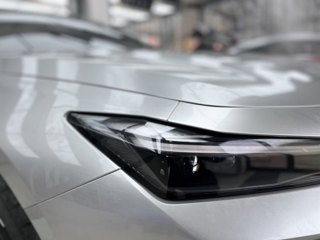 长安 UNI-VGT 银施工实拍图 10